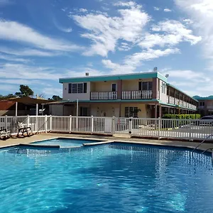 https://combate-beach-resort.comcaribbean.com