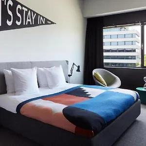 The Social Hub West 4 Star **** Amsterdam